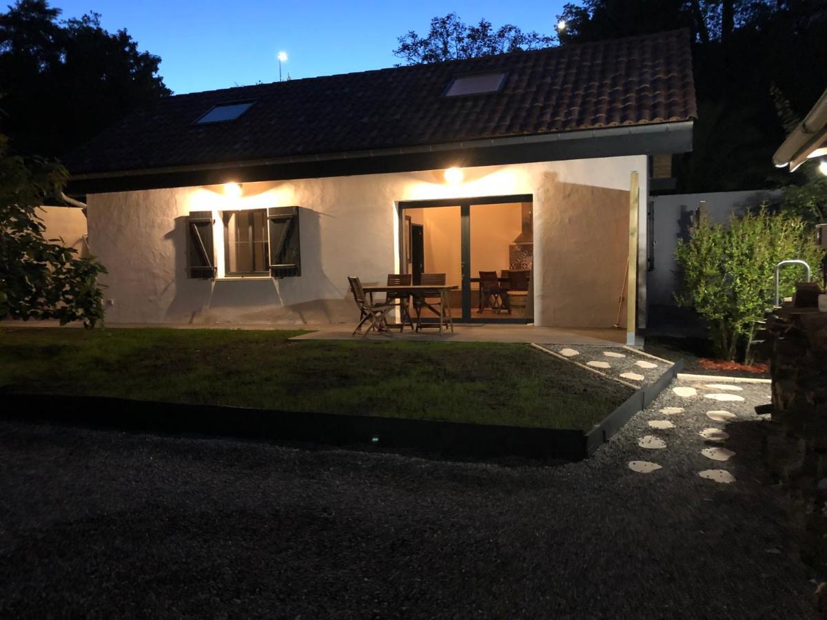 Euskal Etxea Villa Bayonne Exterior photo